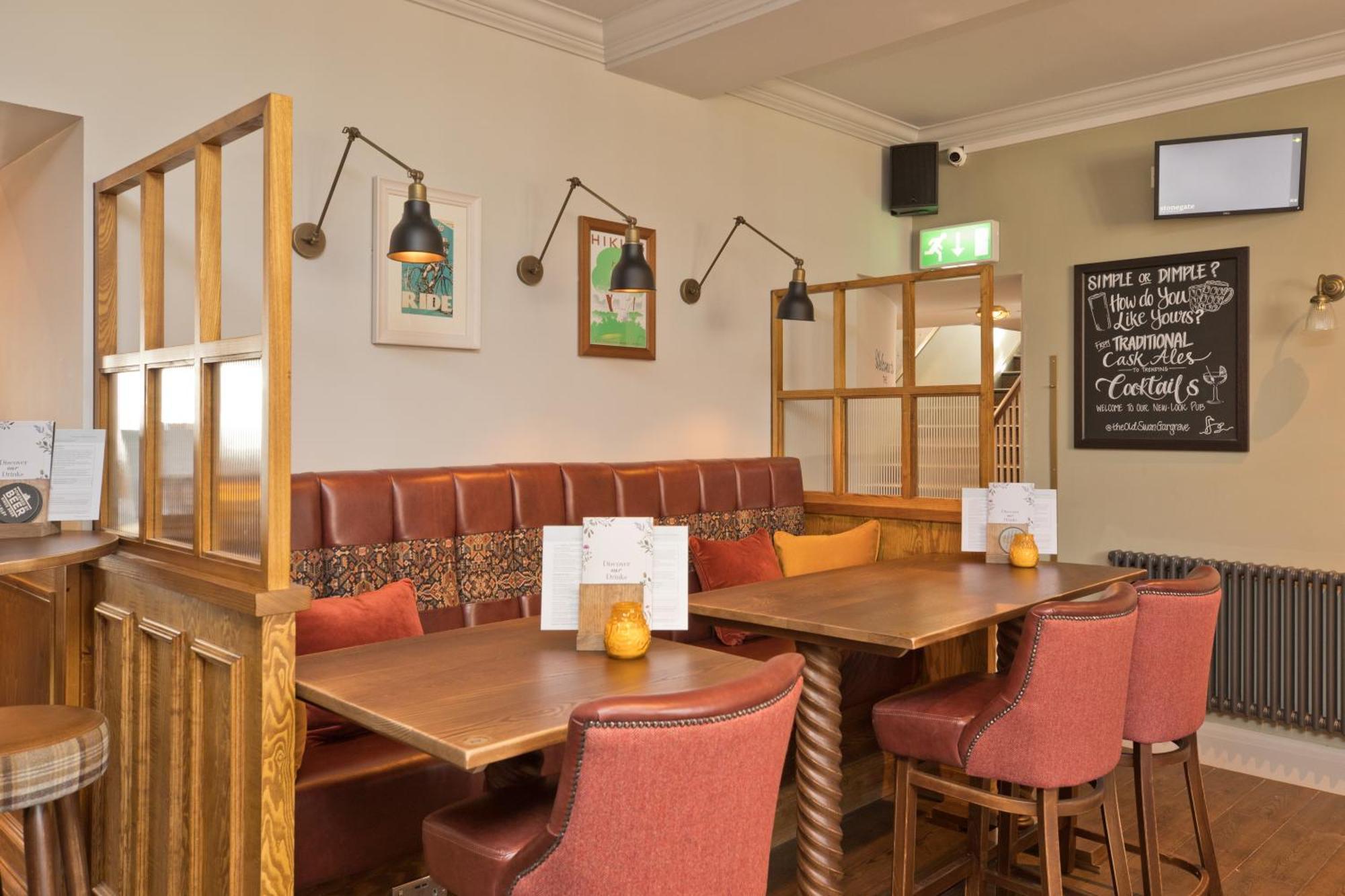 Old Swan Hotel Gargrave Buitenkant foto